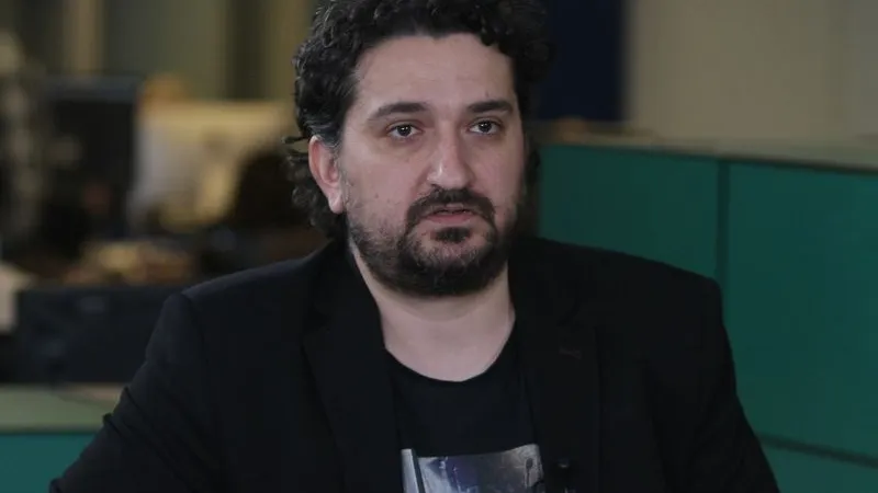 Istoricul Mădălin Hodor a publicat documente din arhiva CNSAS care arată că mai multe personalități de pe scena publică actuală au fost surse ale Securității