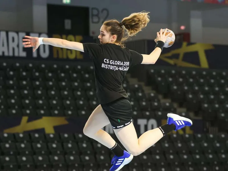 A treia sa victorie în Liga Campionilor la handbal feminin, pentru România! - Foto: Facebook/Handbal • CS Gloria 2018 Bistrița-Năsăud - Imagine cu rol ilustrativ