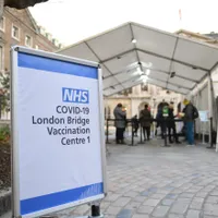 Centru de vaccinare din Londra/FOTO: Getty