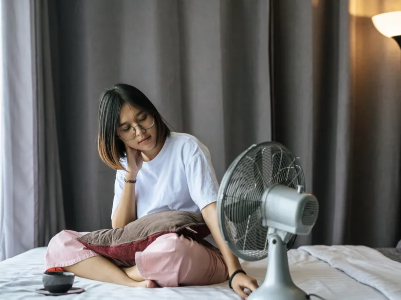 Trucul prin care răcorești orice cameră în zilele caniculare. Ce să pui în fața ventilatorului - Foto: Freepik (Imagine cu rol ilustrativ)