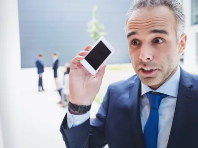 Telefonul închis nu mai este suficient ăentru a te apăra de hackeri - Foto: Freepik (rol ilustrativ)