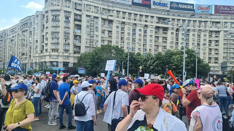Profesorii continuă protestele Foto: Facebook/FSLI