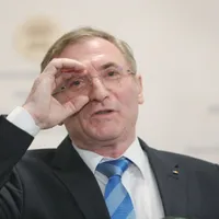 Augustin Lazăr poate scăpa de revocare. Foto Inquam Photos/Octav Ganea