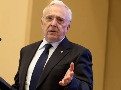 Mugur Isarescu - Mugur Isarescu guvernatorul BNR - Foto: Profimedia images