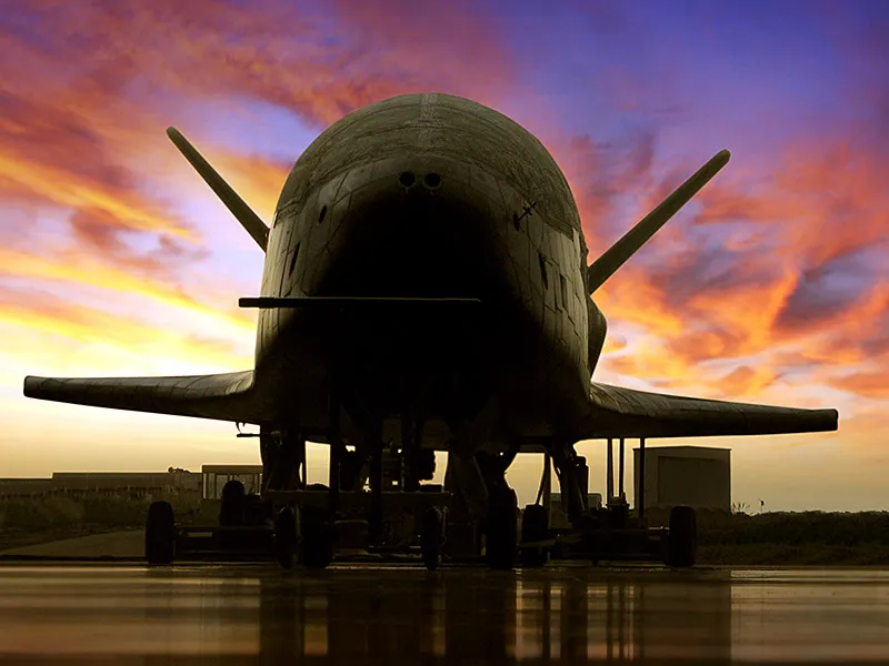 Cum arată avionul secret X-37B  / Boeing