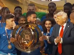 ”Moment penibil”: imaginile cu Donald Trump la festivitatea de premiere de la Mondial fac înconjurul lumii