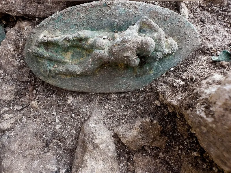 Mormântul unui rege trac necunoscut, descoperit după 2.200 de ani