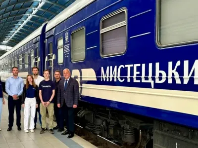 Tren din Ucraina, transformat într-o galerie de artă, în turneu internațional. Va opri și în România - Foto: Facebook/Ambasada Ucrainei în Republica Moldova
