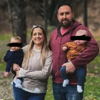 Femeia ce a născut „gemeni” la 6 luni distanță și 1.400 km unul de celălalt. Au zis că e înșelătorie - Foto: The Sun