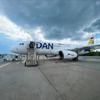 Dan Air se plânge că a suferit pierderi de 2,6 mil. € din cauza programului Aeroportului Brașov - Foto: Dan Air / Facebook