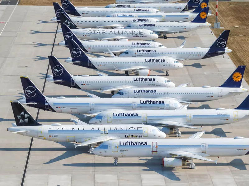 Lufthansa, cea mai mare companie aeriană europeană, anulează 10% din zboruri din cauza Omicron. / Foto: aerotime.aero