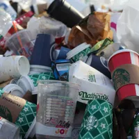 SUA poluează de două ori mai mult cu deșeuri plastice decât China și UE la un loc/FOTO: Unsplash