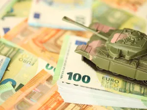 Europa trece la economie de război. Investiții record în apărare și securitate cibernetică - Foto: Profimedai images