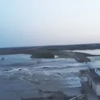 Barajul Nova Kahovka spart - Foto: captură video YouTube/ENIGMANÓNIMO