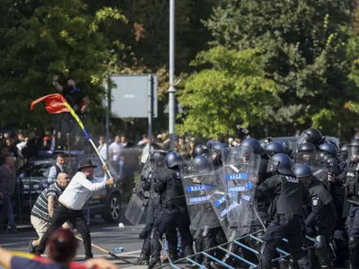 Ciocniri violente între forţele de ordine, fermieri şi reprezentanţi ai mişcărilor suveraniste - Foto: INQUAM PHOTOS/George Călin