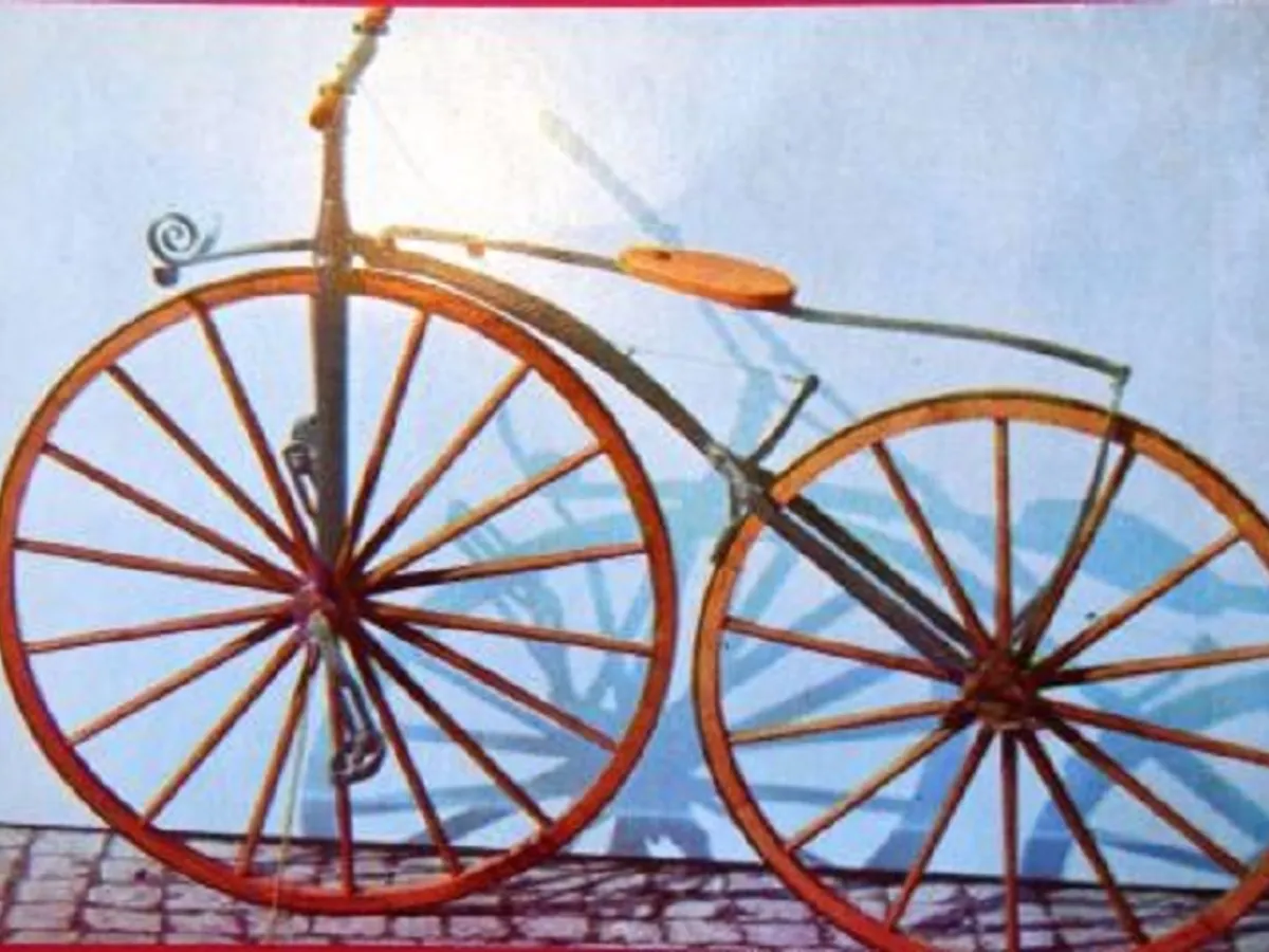 Velociped lemn