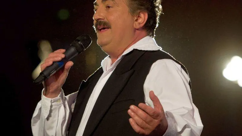 Cântărețul de muzică populară Petrică Mâţu Stoian a murit de COVID. / Foto: prosport.ro
