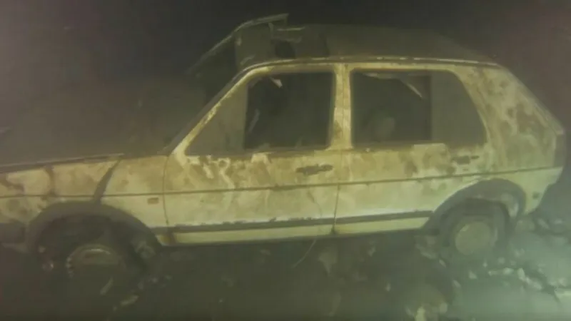 Enigmă: 12 mașini, descoperite pe fundul Lacului Como. Furate și aruncate sau accident? / Foto: autoplus.fr