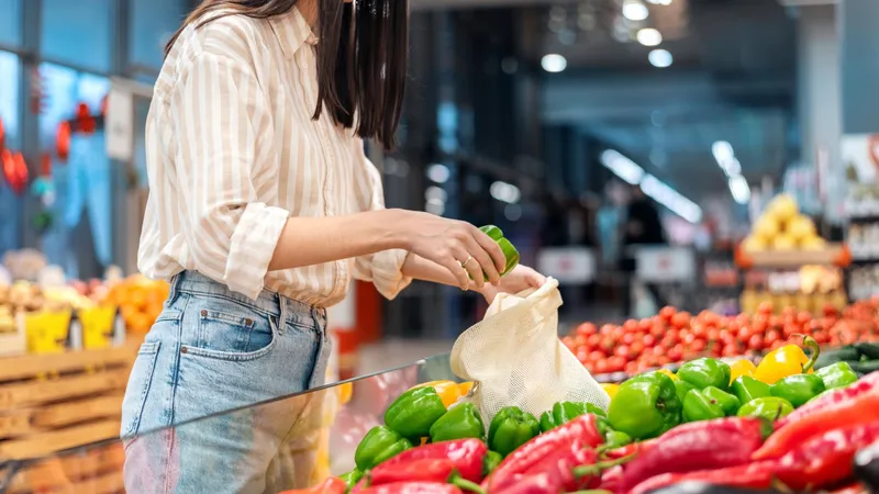 Programul magazinelor de 1 mai și de Paște. Cum vor funcționa supermarketurile și mallurile. Foto: Freepik.com (Imagine cu caracter ilustrativ)