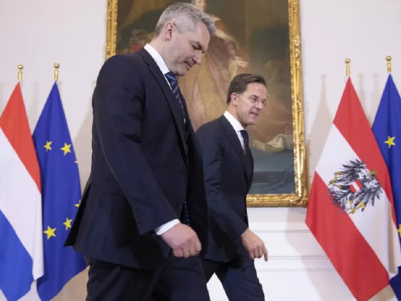 Karl Nehammer (prim- plan) și Mark Rutte s-au întâlnit la Viena- Foto: Profimedia Images