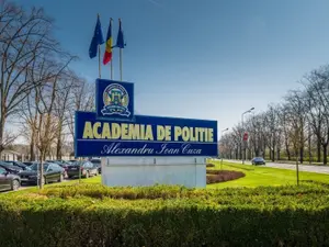 Academia unde polițiștii strigă "Polițistii!"/FOTO: Facebook.com