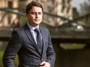 Liberalii vor să excludă din partid un primar care a închis Casa de Cultură și Școala de Arte / lugojanul.ro