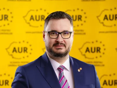 Deputatul AUR Dan Tănasă a depus plângere penală pentru că un membru UDMR i-ar fi furat din cărți. Foto Dan Tănasă