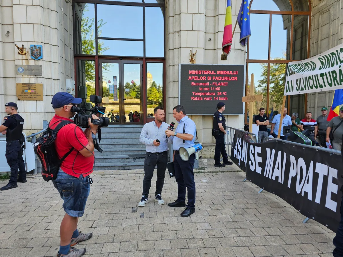 Silviu geană, la protestul Romsilva din 2025 - Foto: FB / Silviu Geană