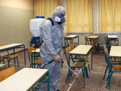 Reguli pentru începerea școlii în pandemie: distanțare, stabilirea unor circuite, masca obligatorie / Inquam Photo