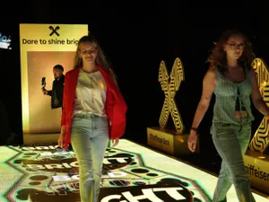 Ana Maria Bucura și Irina Schrotter, moment iconic la Romanian Fashion Week 2025
