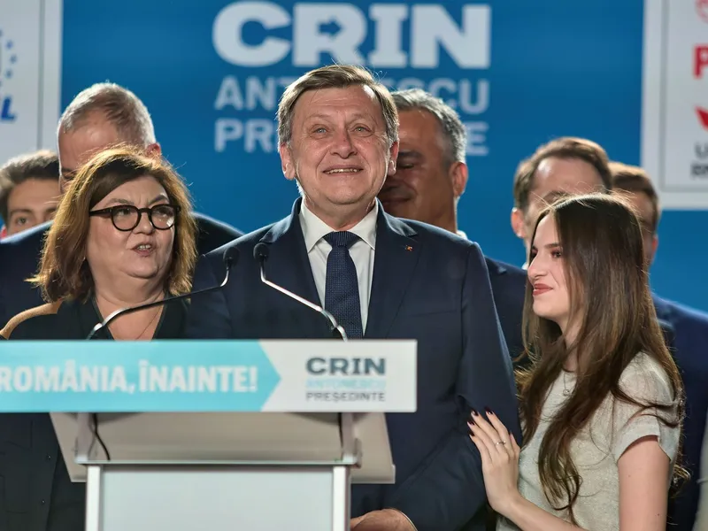 Crin Antonescu: Îmi pare rău că am eşuat în aritmetica politică. Ce mesaj are pentru tineri? - Foto: Profimedia Images