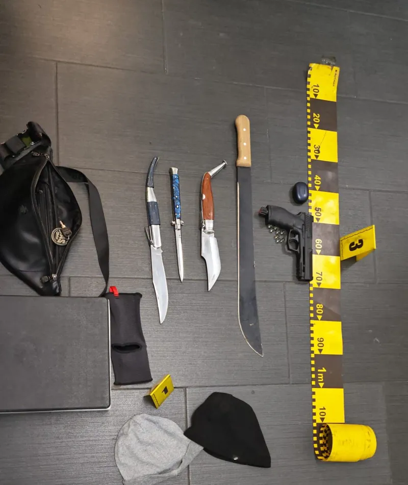 armele găsite &icirc;n sala de fitness unde a avut loc conflictul