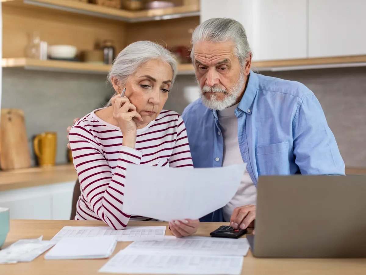 Pensionari îngrijorați al pensie - Foto: Freepik