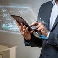 eToro colaborează cu ARK Invest pentru a lansa un portofoliu  axat pe tehnologie cu creștere rapidă - Foto: Profimedia Images