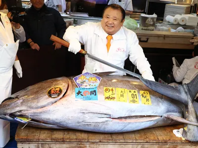 Ton roșu gigant, vândut cu 2.800.000 euro - Foto: Profimedia Images