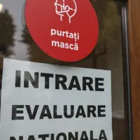 Elevii nu se mai tem de camere la Evaluarea Națională. / Foto: Octav Ganea / Inquam Photos
