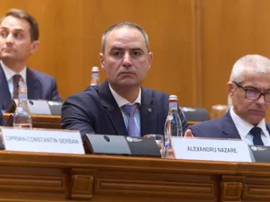 Nazare: Am întins plapuma mai mult decât ne permiteam, ignorând regulile jocului. Trăim pe datorie - Foto: Profimedia Images