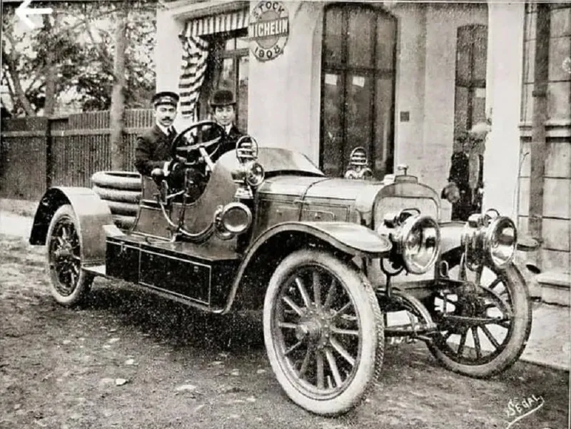Leon Leonida primul garaj