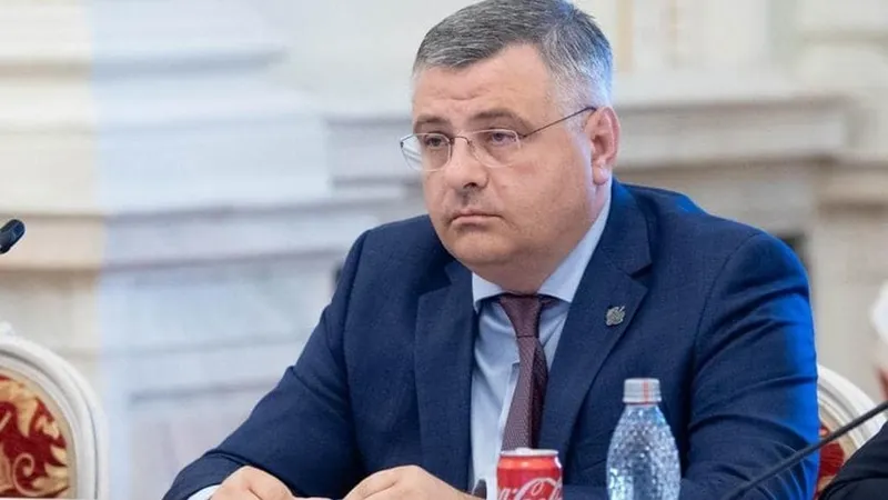 Vlad Pufu (PNL): „La periferia oraşului Rm. Sărat, în două containere, trăiesc 8 persoane, fără apă” - Foto: Facebook/ Vlad Pufu