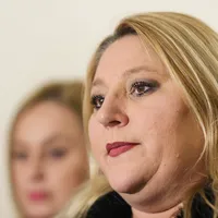 Diana Șoșoacă s-a dezlănțuit după ce Poliția i-a adus un proces verbal. ”Până la urmă îmi iau armă” - Foto: Inquam Photos/ Octav Ganea