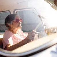 Șoferii de peste 70 ani, obligați să treacă teste complexe la 3 ani în UK. Cum e în România? - Foto: Freepik (Imagine cu rol ilustrativ)