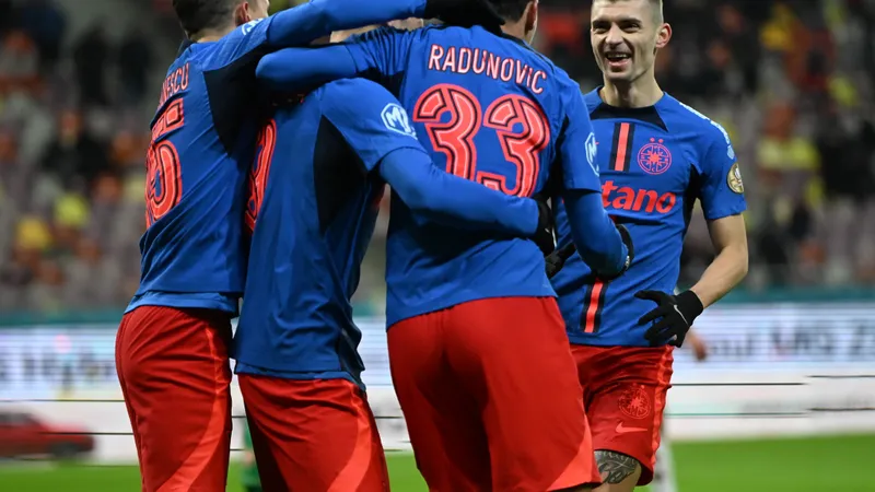 FCSB urcă pe primul loc în Superligă după ce zdrobit Sepsi OSK 3-0. Becali: „La mine joci de frică” - Foto: Facebook/FCSB