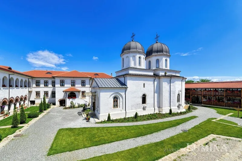 Biserica și Mănăstirea Comana