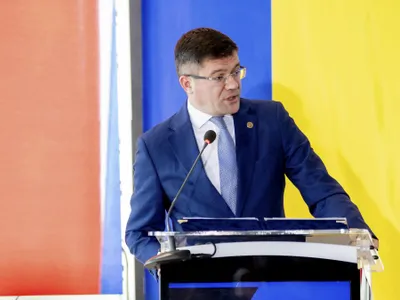 Sms-urile trimise de pe telefonul lui Alexe în ziua alegerilor i-au explodat în față - Foto: INQUAM PHOTOS/Casian Mitu