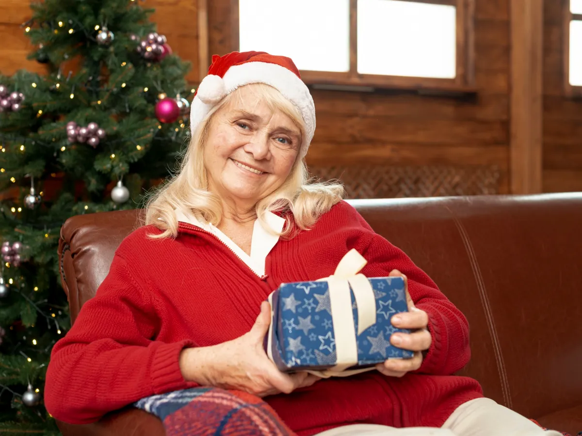 Casa de Pensii anunță calendarul plății pensiilor pe decembrie. Cine ia 750 lei ajutor și 2.000 lei bonus?