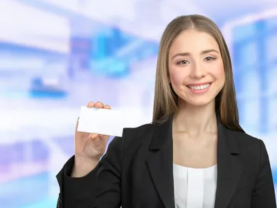 Cum îți poți schimba buletinul dacă stai în străinătate, fără să vii în țară? De ce acte ai nevoie - Foto: Freepik (Imagine cu rol ilustrativ)