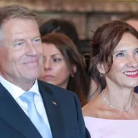 Afacerile creatorei de modă care o îmbracă pe Carmen Iohannis au explodat. E coadă la magazinul ei - Foto: Facebook/ Malvensky Grace Diamonds