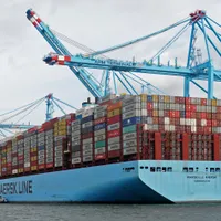 Unii dintre cei mai mari exportatori din Asia au început să intervină pentru a reduce un deficit de containere maritime care ameninţă schimburile comerciale internaţionale. / Foto: wikiwand.com