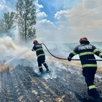 Incendii de vegetație de amploare în România. Zeci de hectare mistuite de flăcări în doar 24 de ore - Foto: Faceboog/IGSU