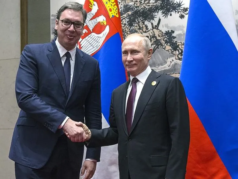 Aleksandar Vucic, președintele Serbiei, și omologul său rus. / Foto: hotnews.ro